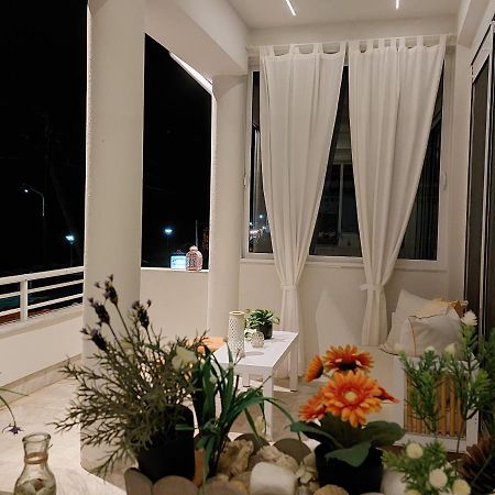 Nefeli Seaside Apartments Polychrono Extérieur photo