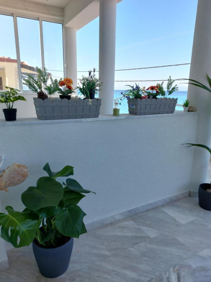 Nefeli Seaside Apartments Polychrono Extérieur photo
