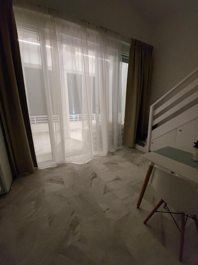 Nefeli Seaside Apartments Polychrono Extérieur photo
