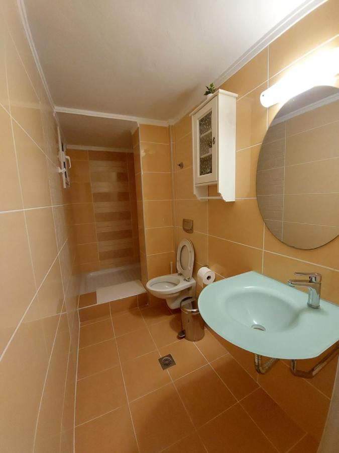 Nefeli Seaside Apartments Polychrono Extérieur photo